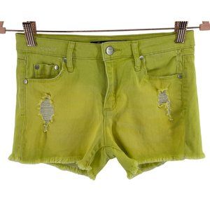 Tractr Blu Women's Size 26 Chartreuse Green Distressed Fringe Hem Shorts
